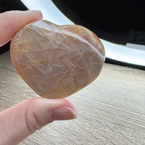Sun and Moonstone Mixed Heart-Shaped Stone Decor - Picture 1 of 2